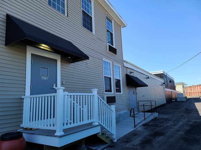 More Photos Of 372 Central Ave, Pawtucket Loft Creative Space For Lease