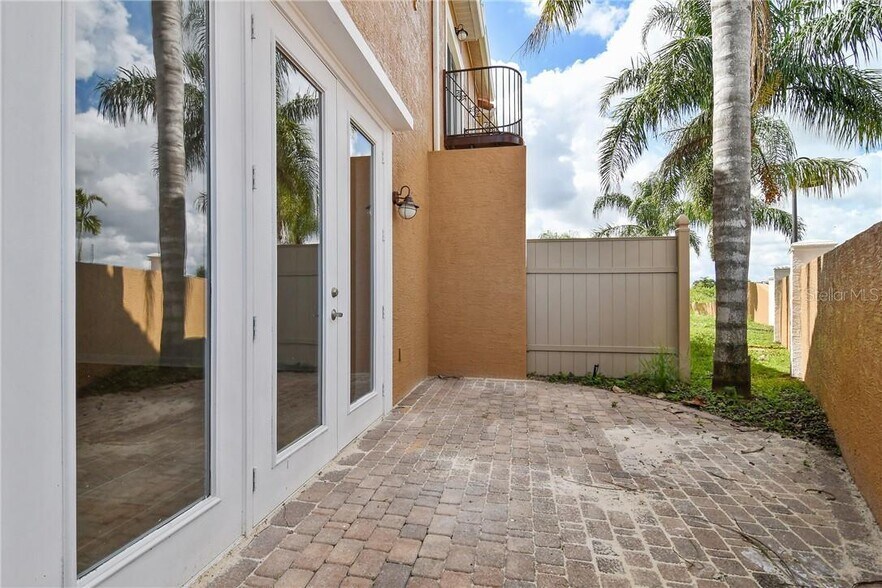 More Photos Of 2105 US 27 S, Lake Placid Apartments For Sale