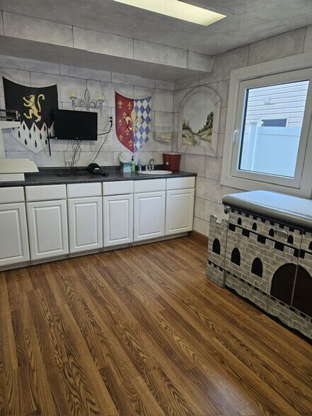 More Photos Of 3767 Richmond Ave, Staten Island Medical For Sale