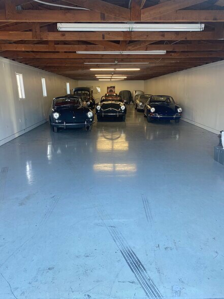 More Photos Of 2148 Newport Blvd, Costa Mesa Auto Repair For Lease