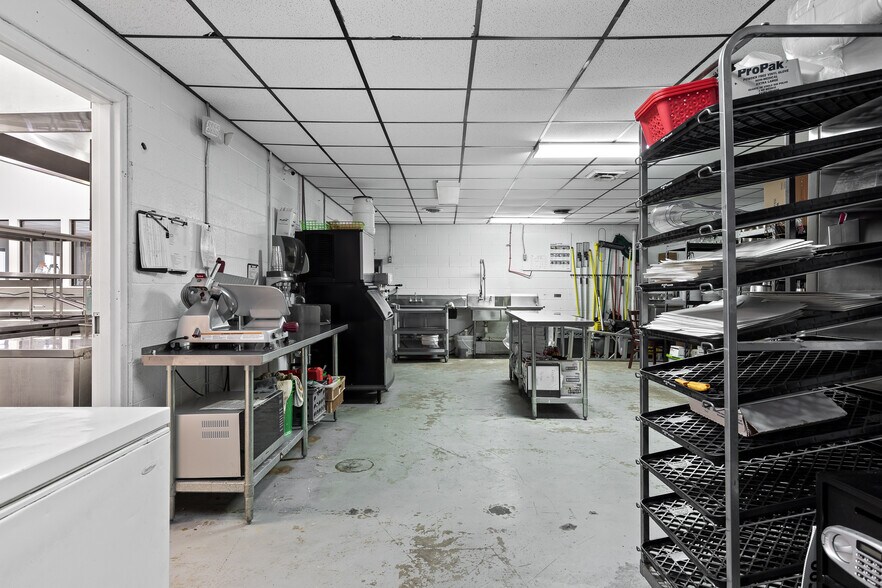 More Photos Of 8855 Dayton Pike, Soddy Daisy Restaurant For Lease