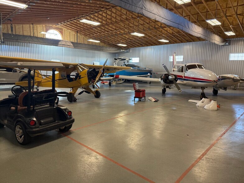 More Photos Of 12880 Wandering Rd, Amarillo Flex For Sale