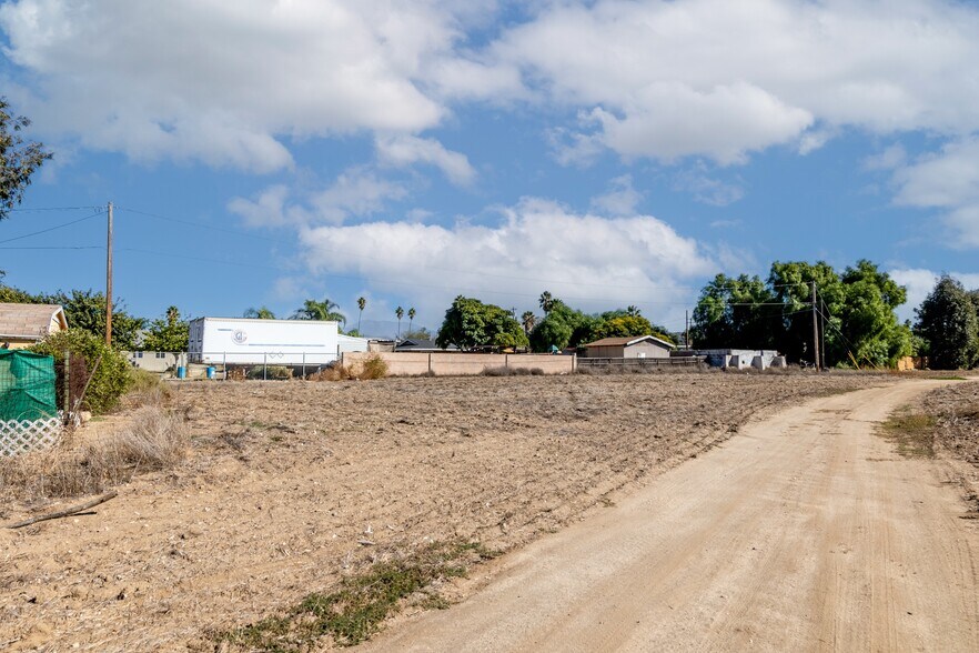 More Photos Of Lakeview Ave @ Ramona Expressway, Nuevo Land For Sale