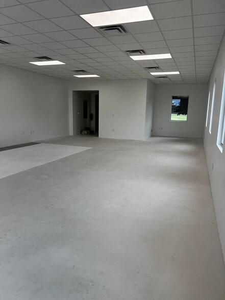 More Photos Of 15550 RR 620, Austin Medical For Lease