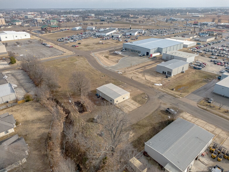 More Photos Of 3103 Prosperity Dr, Jonesboro Specialty For Sale