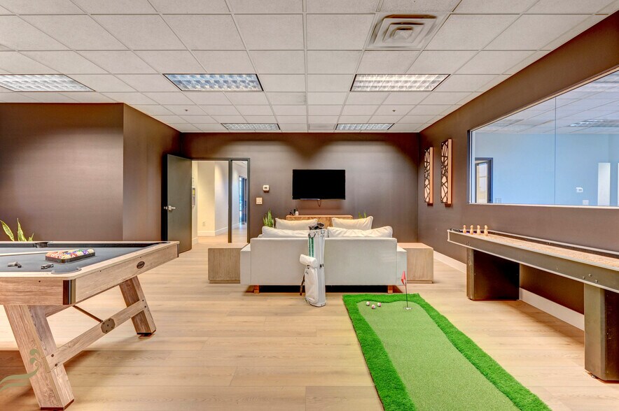 More Photos Of 2200 Highland Dr, Las Vegas Office For Sale