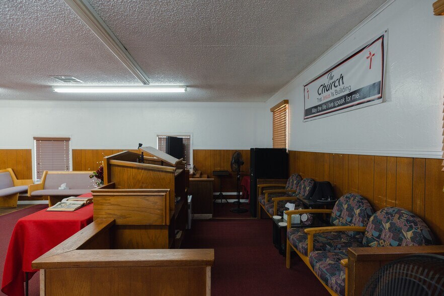 More Photos Of 21562 Reynolds Ave, Dos Palos Religious Facility For Sale