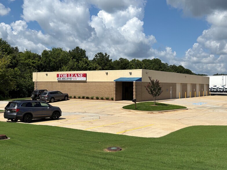 More Photos Of 220 W Oxmoor Rd, Birmingham Light Distribution For Lease