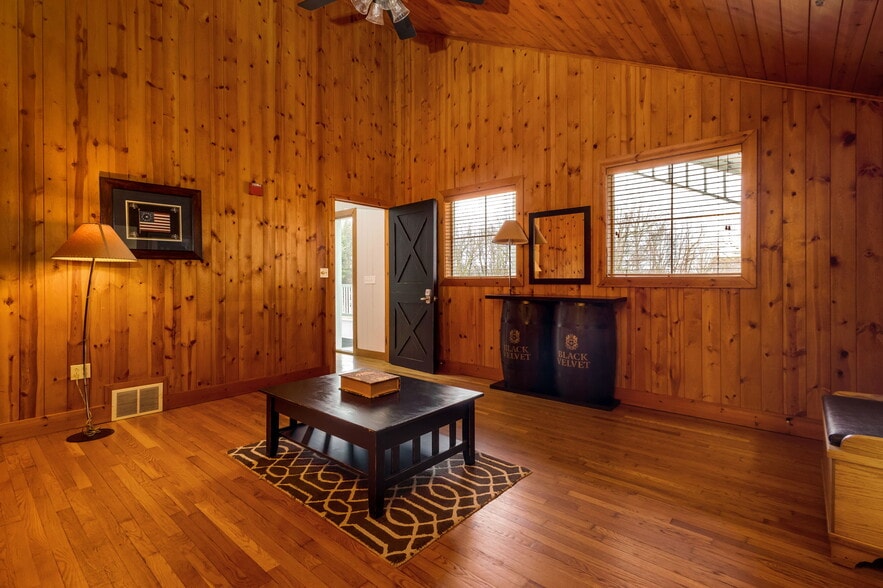 More Photos Of 12298 Croton Rd, Croton Specialty For Sale