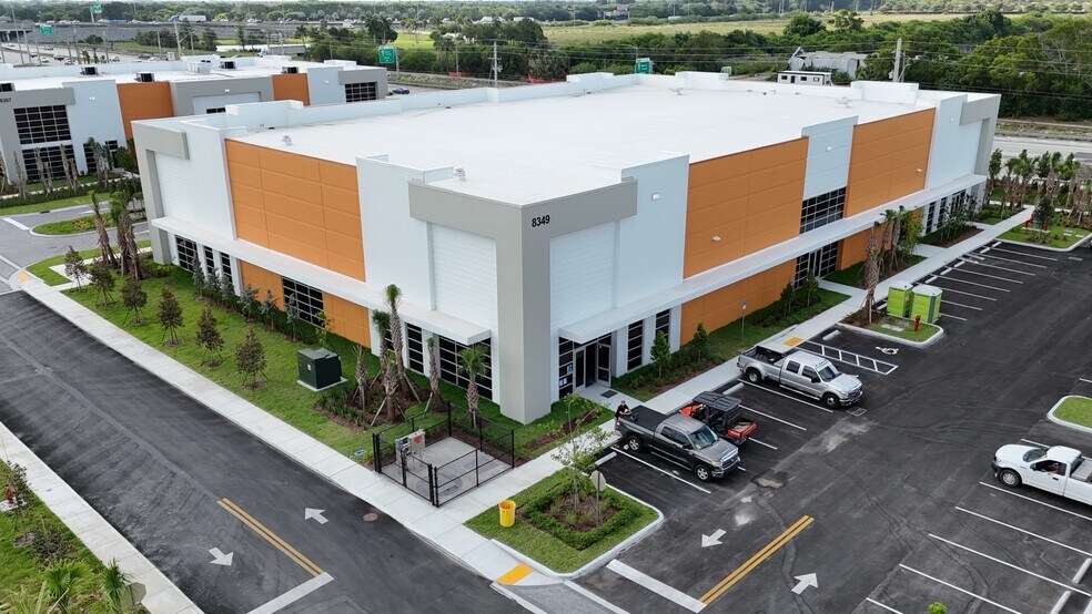 More Photos Of 8289 Boynton Beach Blvd, Boynton Beach Unknown For Lease