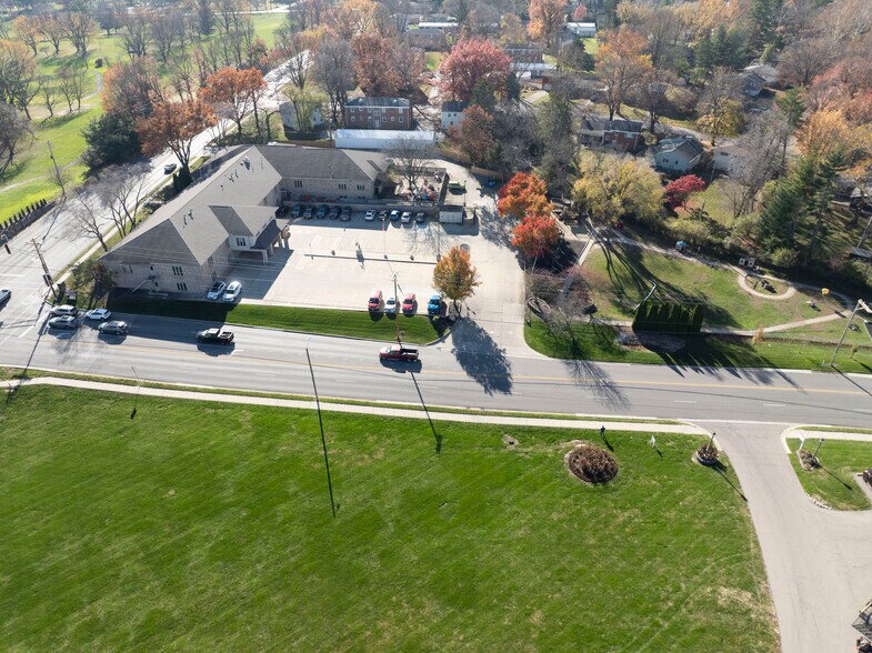 More Photos Of 805 Chatham Rd, Springfield Schools For Sale