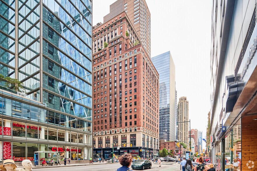 More Photos Of 250 W 57th St, New York Office For Lease