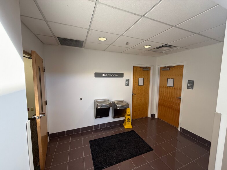 More Photos Of 922 E Call St, Starke Hospital For Lease