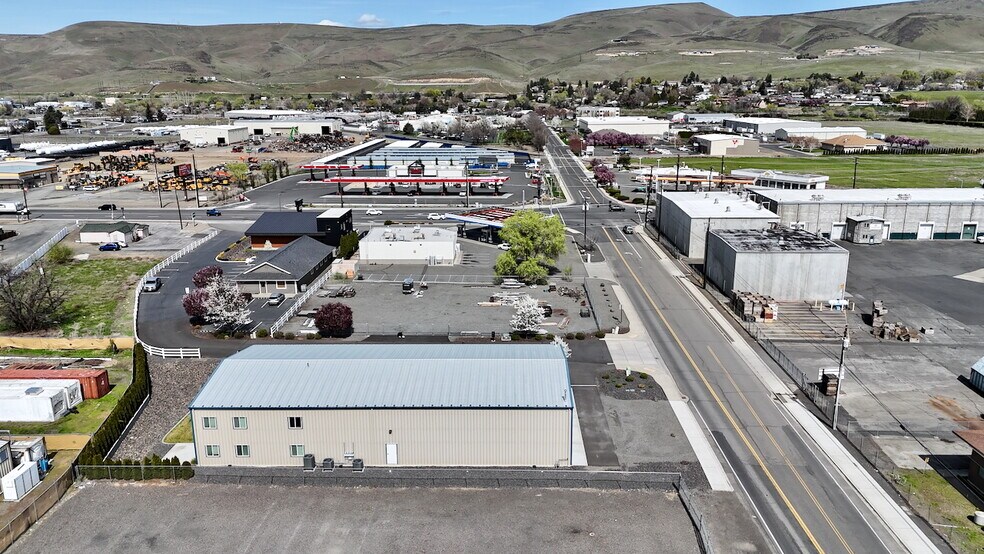 More Photos Of 150 Keys Rd, Yakima Warehouse For Lease