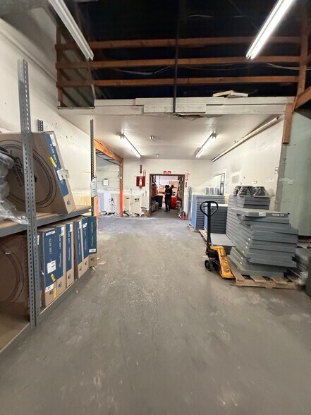 More Photos Of 22 Spielman Rd, Fairfield Light Manufacturing For Lease
