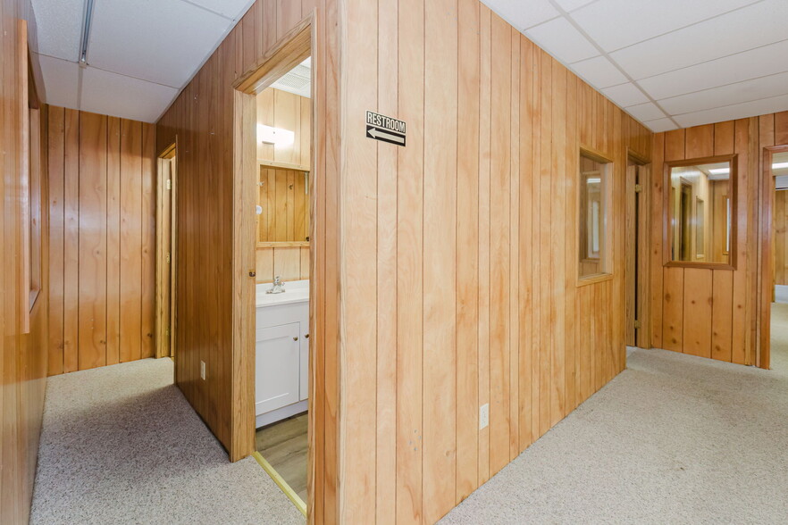 More Photos Of 4938 SW Lake Flora Rd, Port Orchard Office For Lease