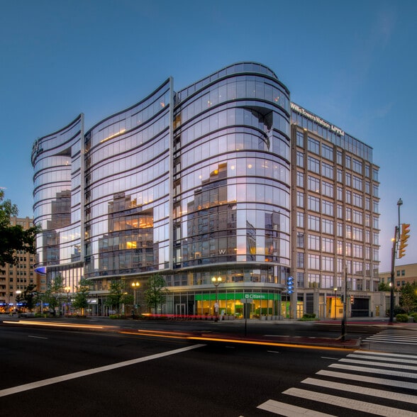 Primary Photo Of 800 N Glebe Rd, Arlington Office For Lease