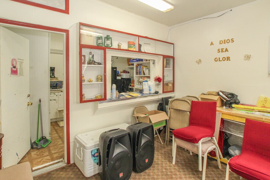 More Photos Of 813-815 E 4th St, Bethlehem Flex For Lease