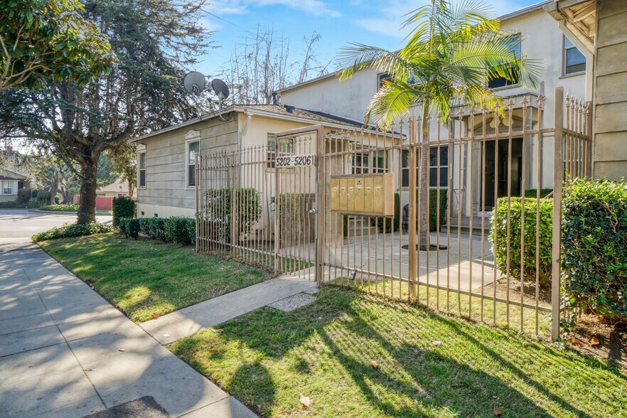 More Photos Of 5202 Knowlton St, Los Angeles Apartments For Sale