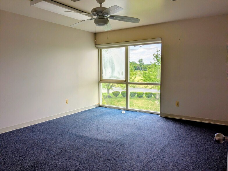 More Photos Of 470 Route 31 N, Ringoes Self Storage For Lease