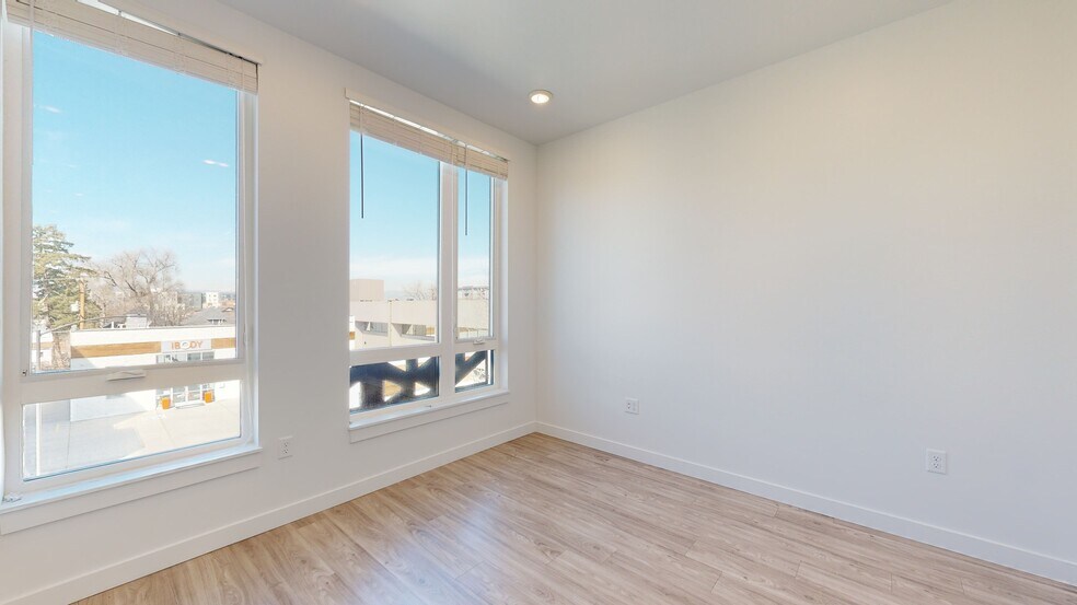 More Photos Of 1190 S Pennsylvania St, Denver Apartments For Sale