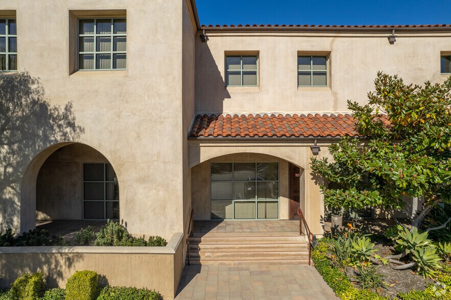 More Photos Of 31920 Del Obispo St, San Juan Capistrano Office For Lease