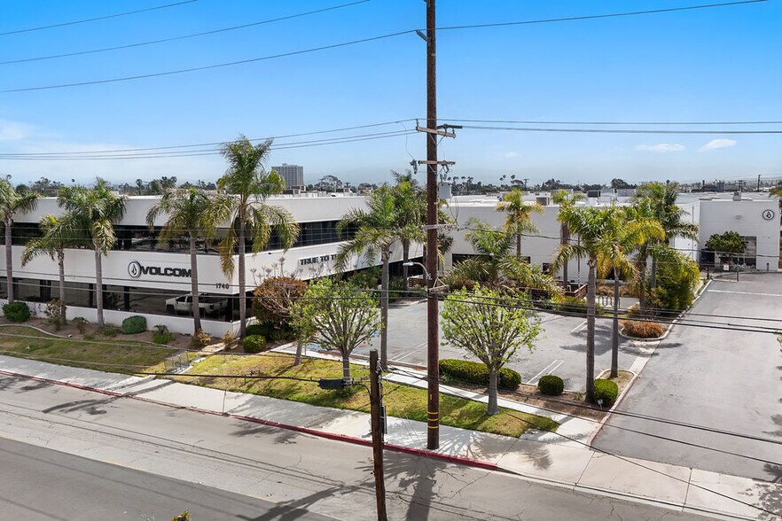 More Photos Of 1740 Monrovia Ave, Costa Mesa Manufacturing For Lease