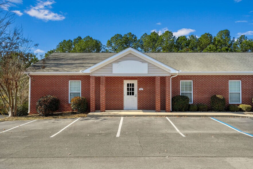 More Photos Of 1450 Jones Dairy Rd, Jasper Medical For Sale