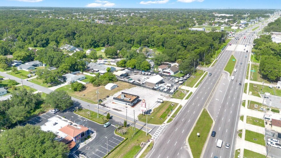 More Photos Of 9710 E Colonial Dr, Orlando Fast Food For Sale