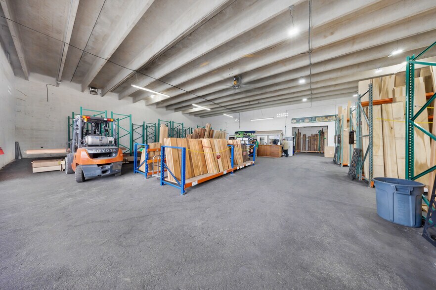 More Photos Of 7185-7165 NW 77TH ter, Medley Industrial For Sale