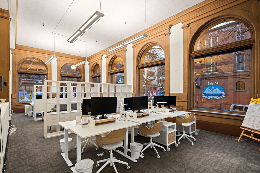 More Photos Of 119 1st Ave S, Seattle Loft Creative Space For Lease