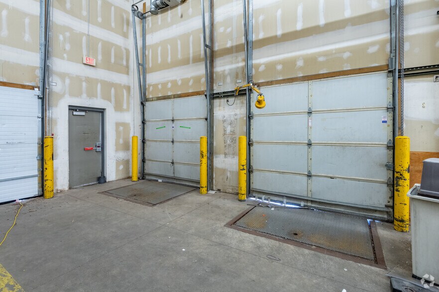 More Photos Of 699 S Green Bay Rd, Neenah Unknown For Lease