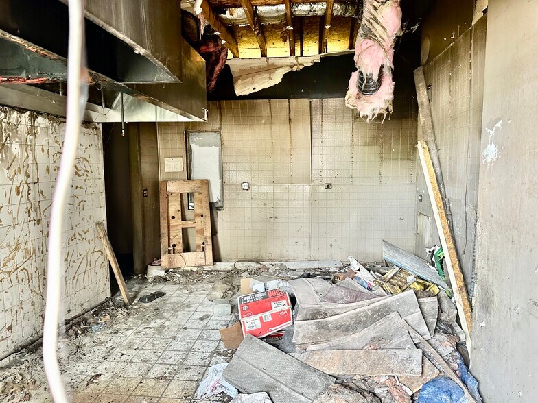 More Photos Of , Hazel Crest General Retail For Sale