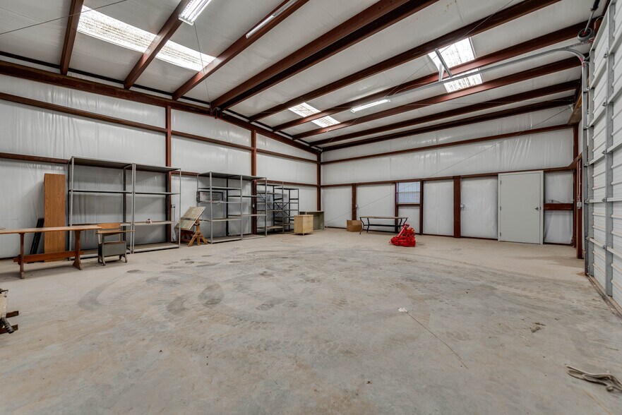 More Photos Of 14540 Dogwood Ave, Gardendale Industrial For Sale
