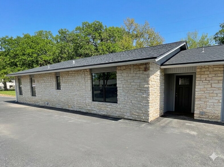 More Photos Of 4130 Williams Dr, Georgetown Office For Lease