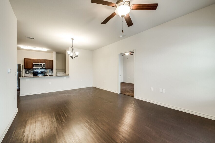 More Photos Of 2410 W Jack Finney Blvd, Greenville Apartments For Sale