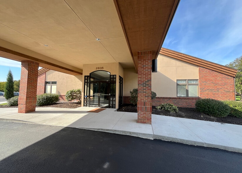 More Photos Of 2835 SW Mission Woods Dr, Topeka Medical For Lease