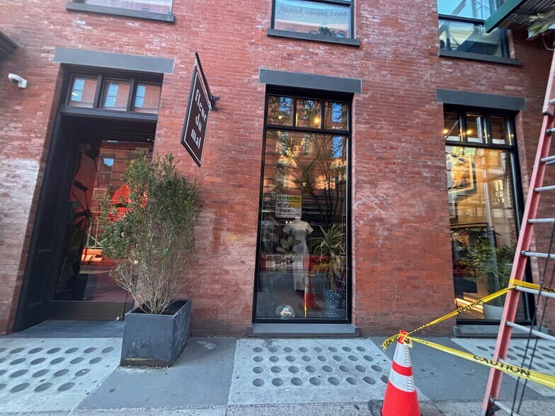 Primary Photo Of 374 Broome St, New York Apartments For Lease