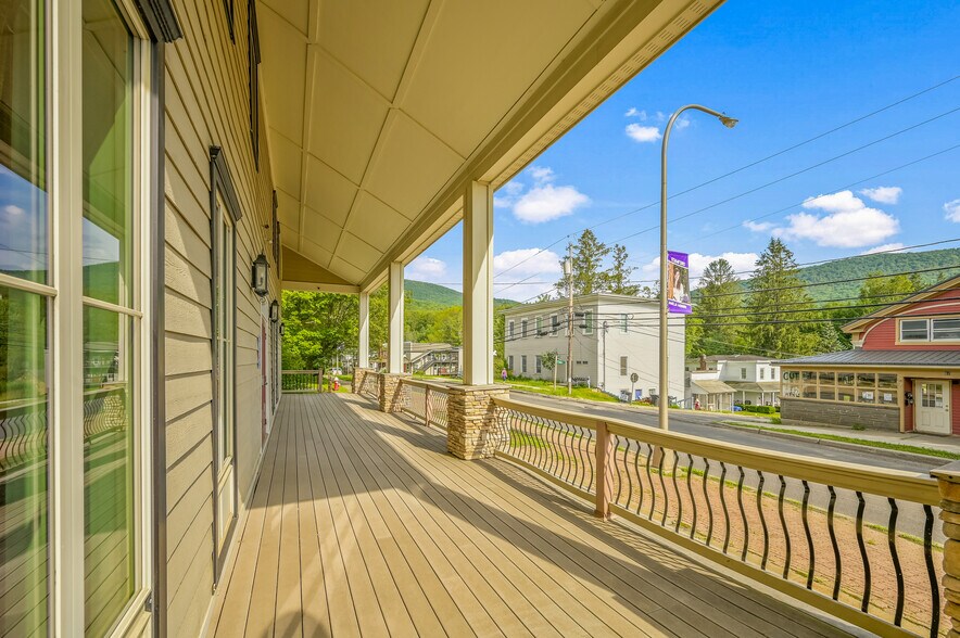 More Photos Of 56 Main St, Stamford Hotel For Sale