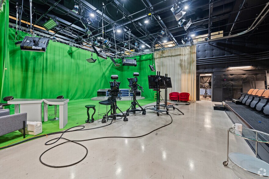 More Photos Of 3810 Durbin St, Irwindale Office For Sale