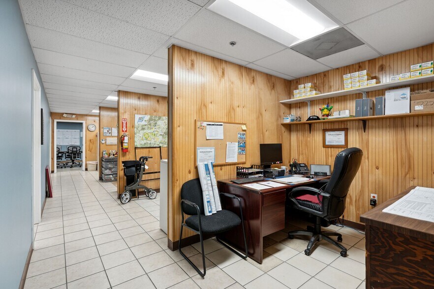 More Photos Of 1 Belknap Dr, Goose Creek Warehouse For Sale