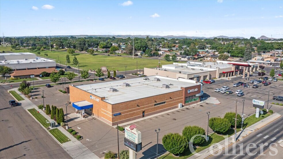 More Photos Of 728 SW 4th Ave, Ontario Drugstore For Sale