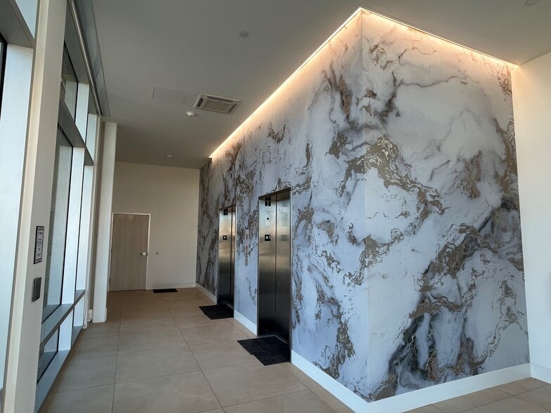 More Photos Of 13601 W Memorial Park Dr, Oklahoma City Medical For Lease