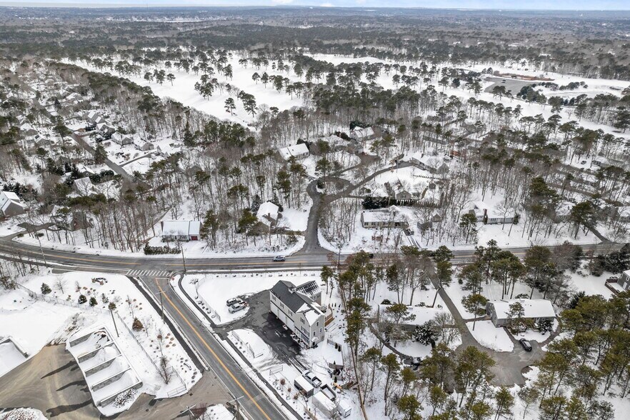 More Photos Of 311 Paddocks Path, Dennis Flex For Sale