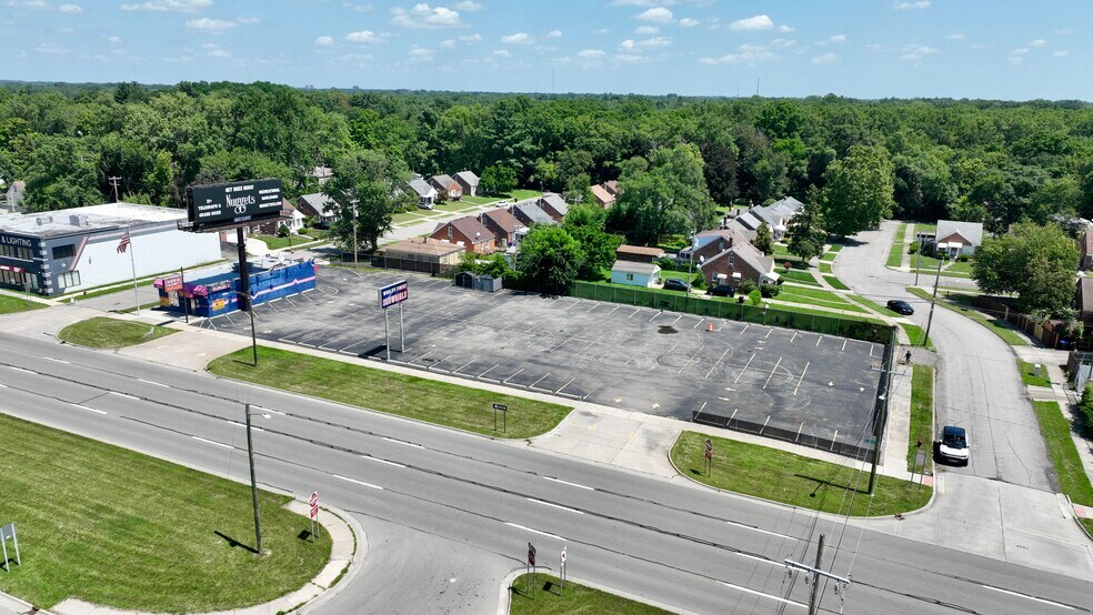 More Photos Of 16550-16512 Telegraph Rd, Detroit General Retail For Sale