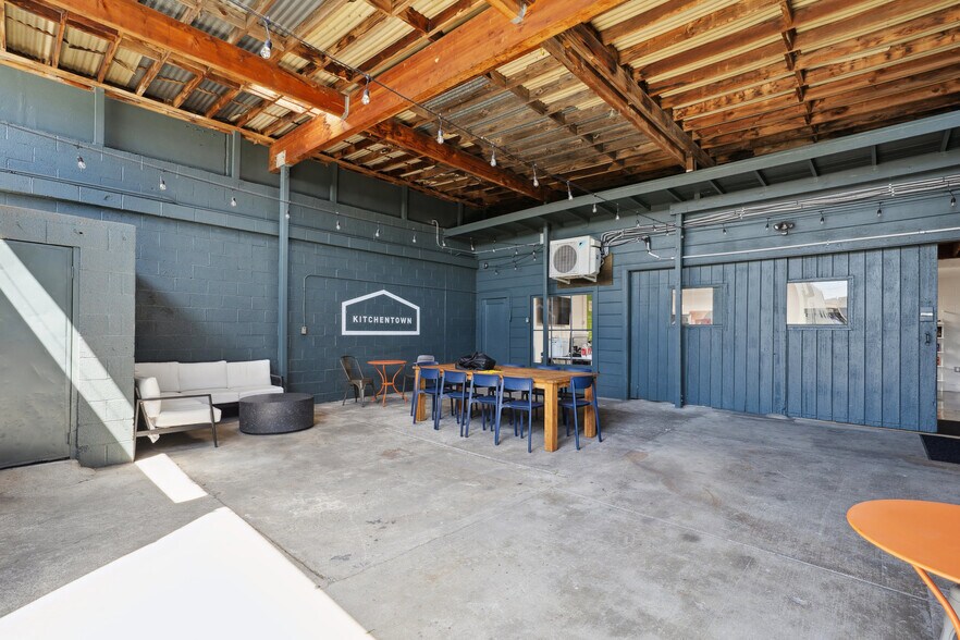 More Photos Of 1015 Howard Ave, San Mateo Service For Sale