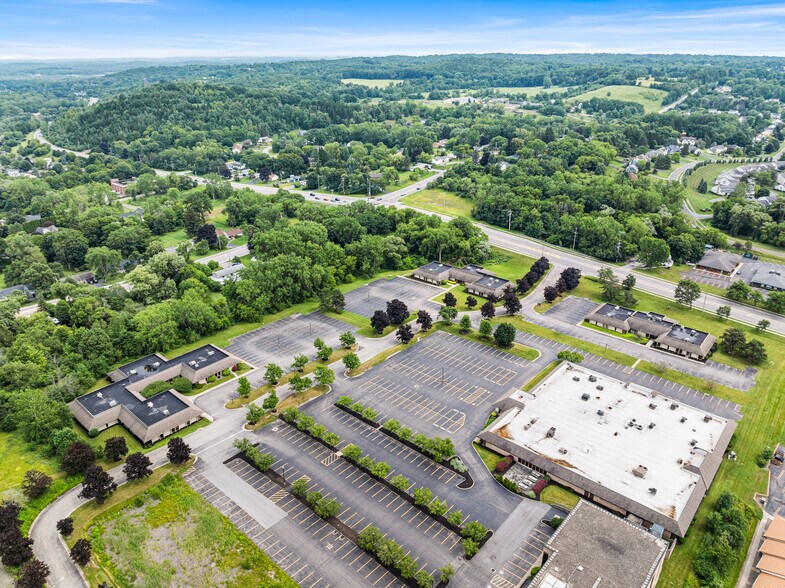 More Photos Of 100 Cross Keys Office Park, Fairport Unknown For Lease