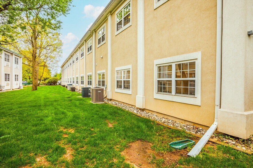 More Photos Of 215-236 Bridge St, Metuchen Medical For Sale
