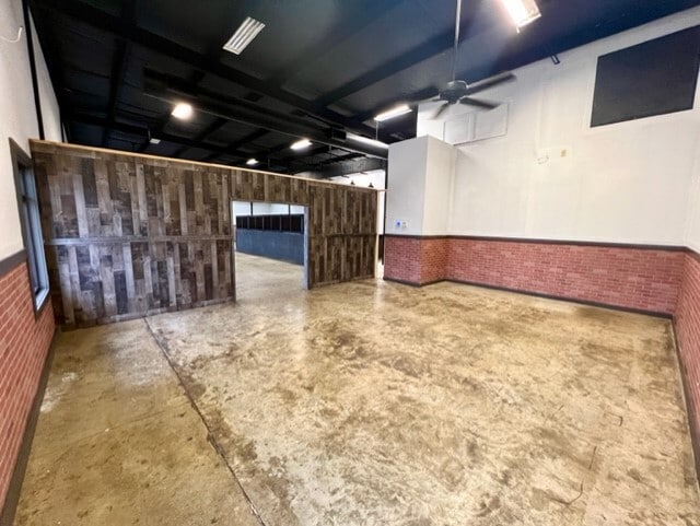 More Photos Of 8950 US-165, Sterlington Storefront For Sale