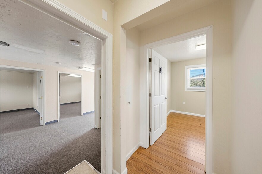 More Photos Of 143 S Main St, Phoenix Office For Sale
